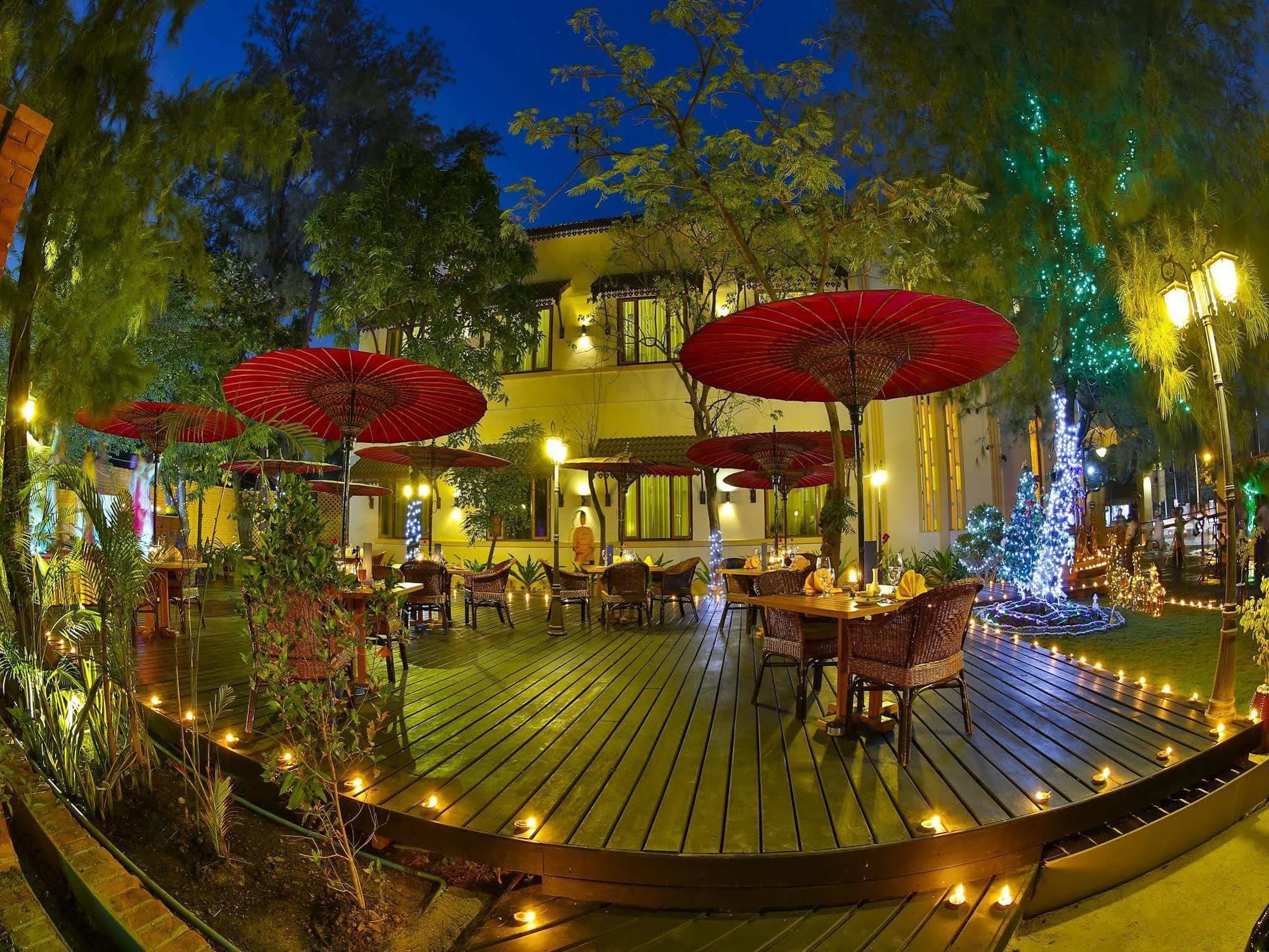 Hotel Amazing Mandalay Exteriör bild